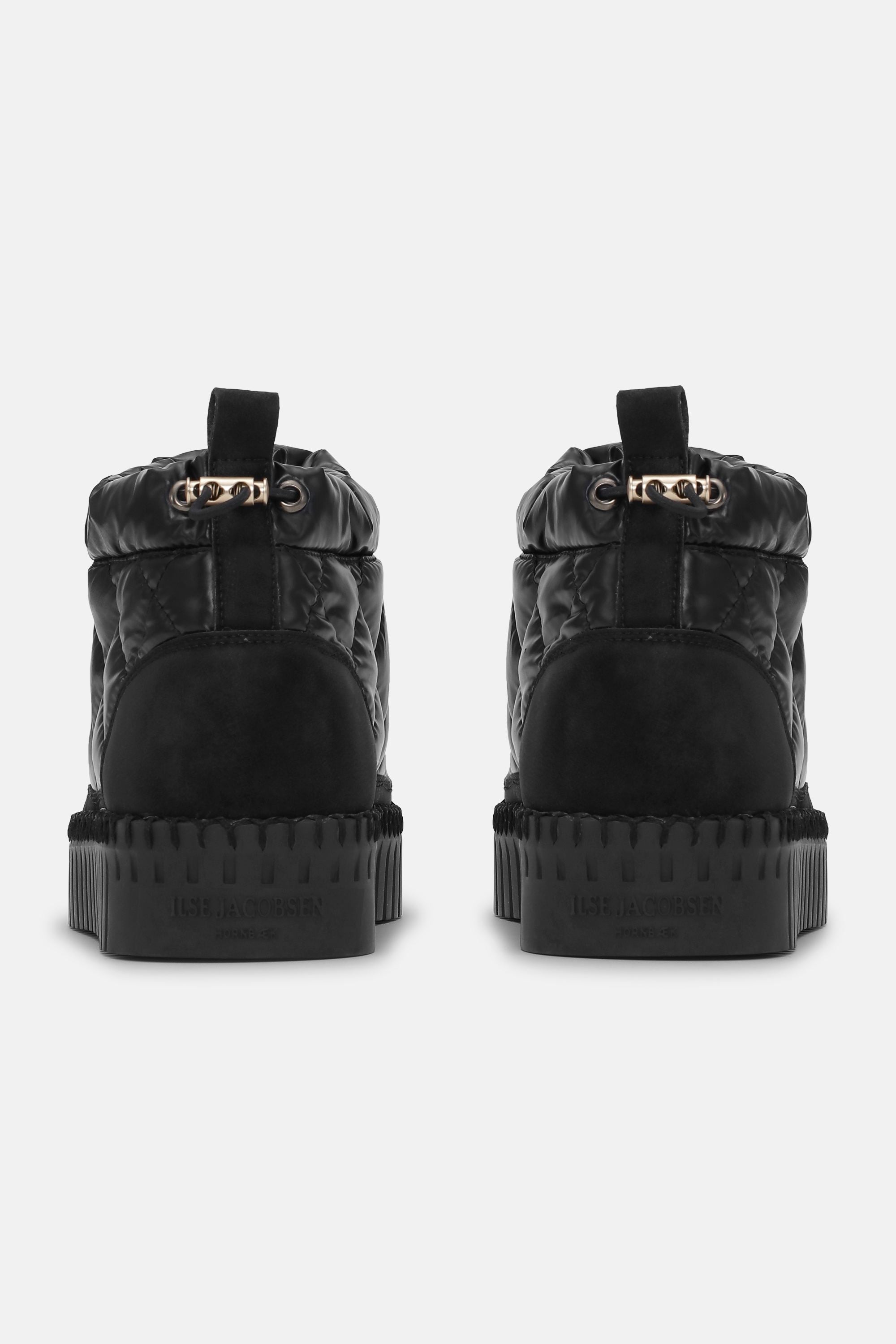 Tulip Low Padded Boot - Black Black